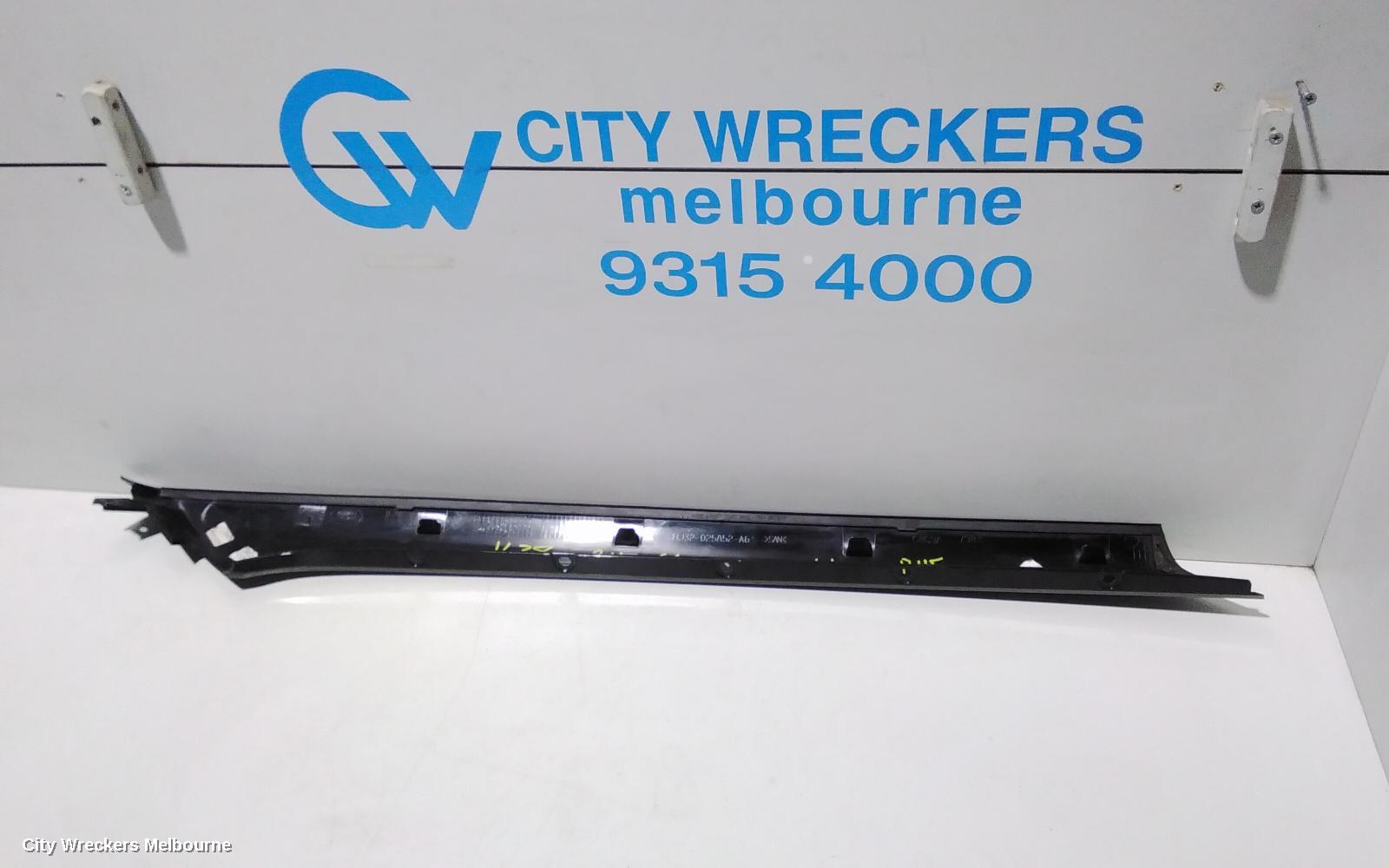 LAND ROVER RANGEROVER EVOQUE, L538, 11/2011 - 01/2019, RH FRONT GLASS OUTER  TRIM: 84088 - Image 2