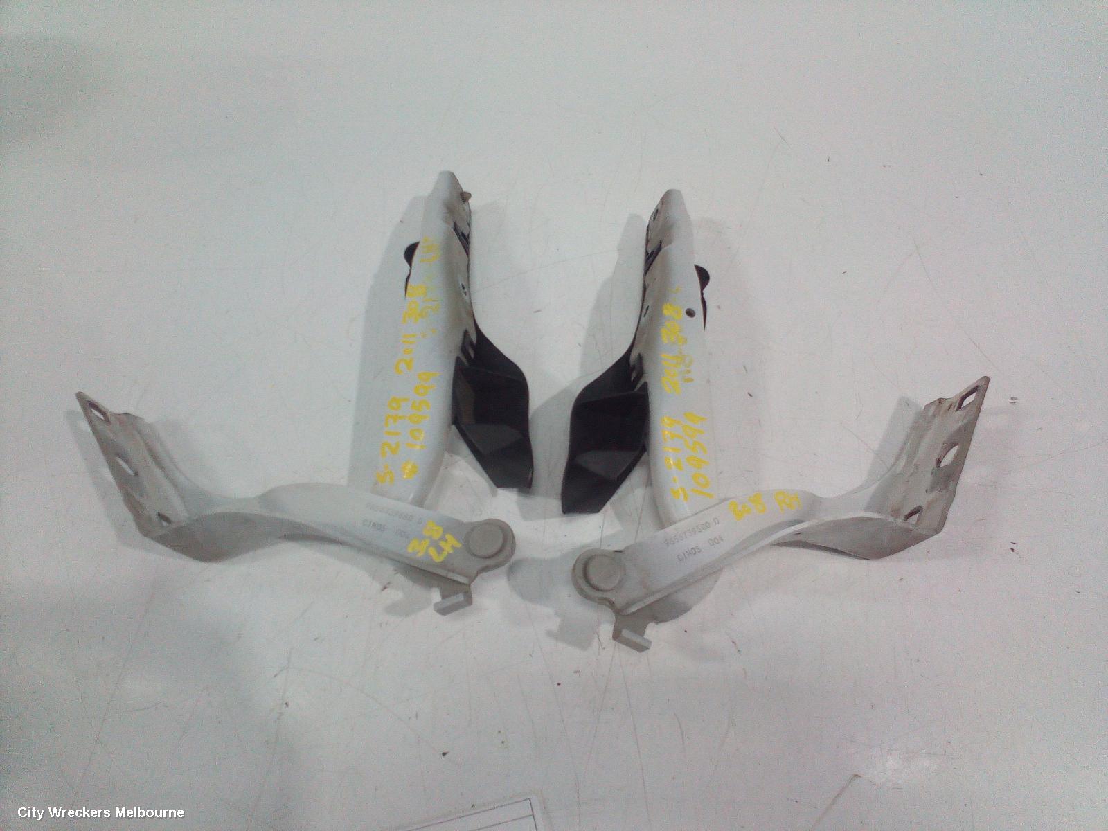 PEUGEOT 308 BONNET HINGE/STRUT, T7, 09/2007 - 01/2014 - Image 1