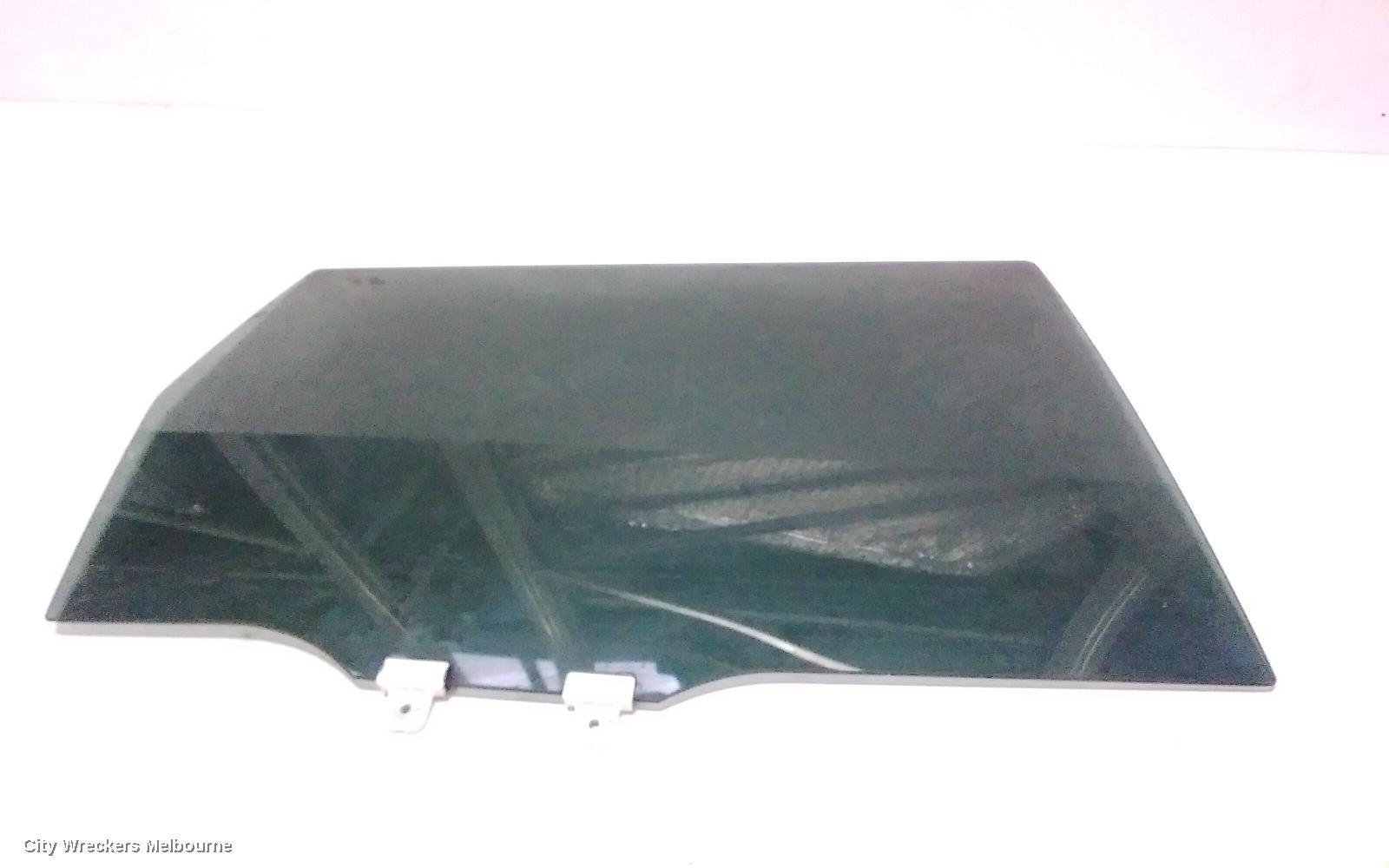 MITSUBISHI OUTLANDER RIGHT REAR DOOR WINDOW, ZM, PRIVACY TINT TYPE, 08/2021 ONWARDS - Image 2