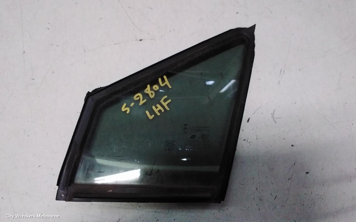 CHERY OMODA 5 LEFT FRONT 1/4 DOOR GLASS, T34/T19C, 12/2022 ONWARDS - Image 1