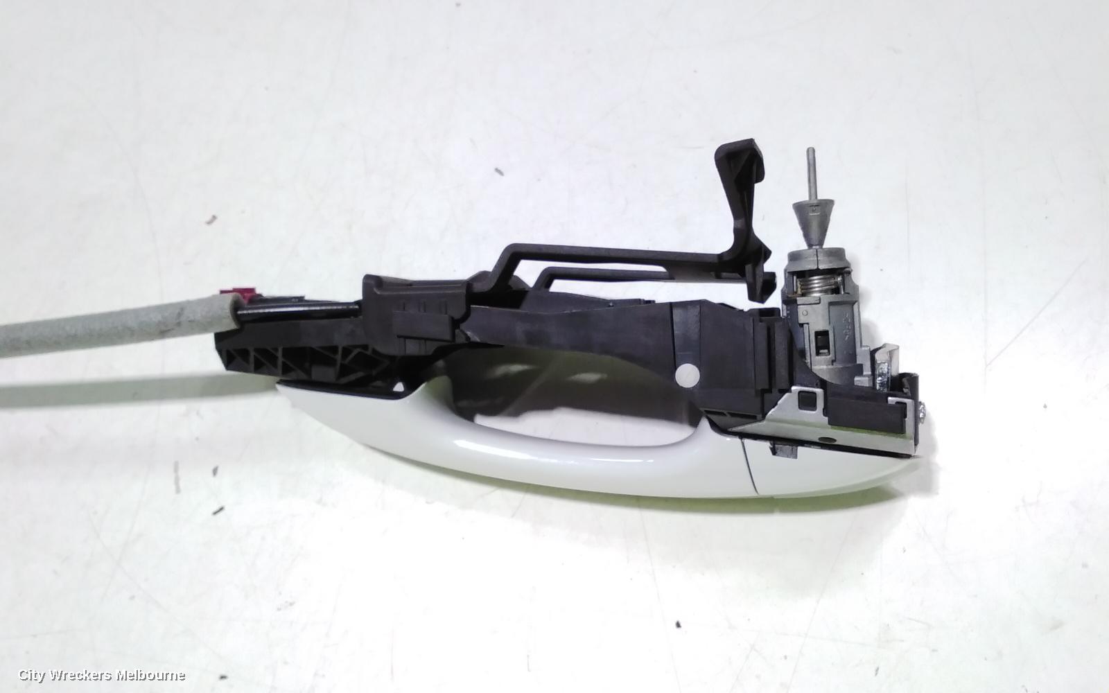 VOLKSWAGEN T-CROSS DOOR HANDLE, RH FRONT, OUTER, W/ KEYLESS TYPE, C1, 01/2020 ONWARDS - Image 2