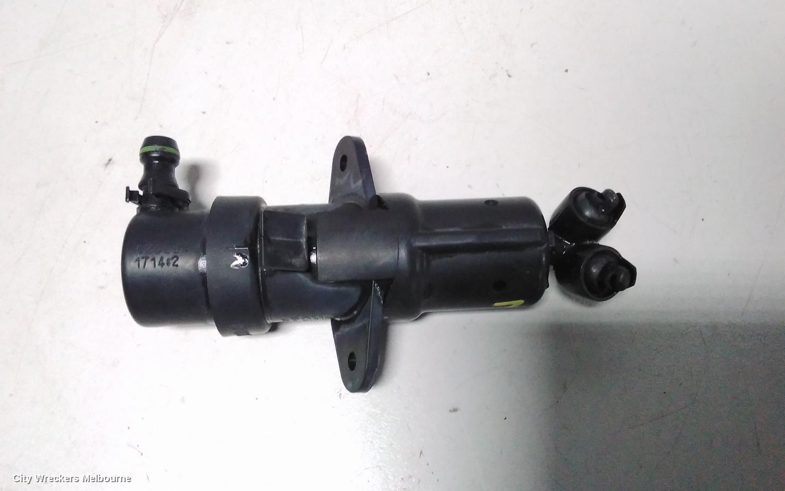 BMW 7 SERIES HEADLAMP WASHER JET - Image 3