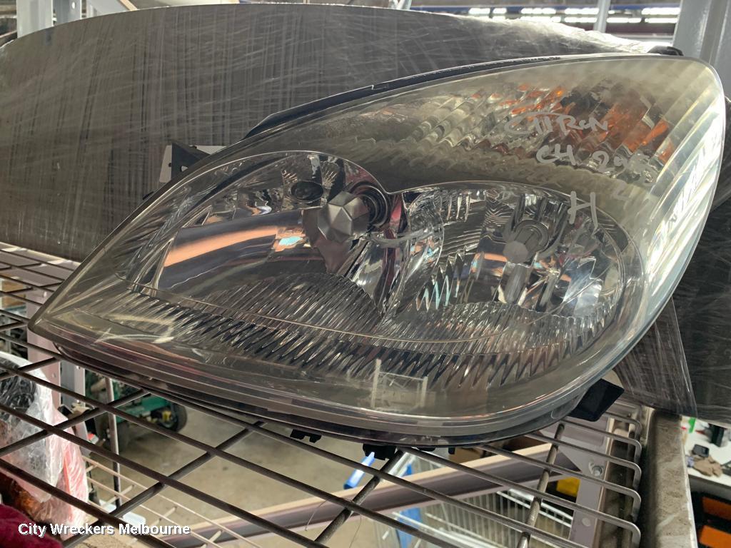 CITROEN C5 RIGHT HEADLAMP, SER1, HALOGEN TYPE, 06/2001 - 12/2004 - Image 1