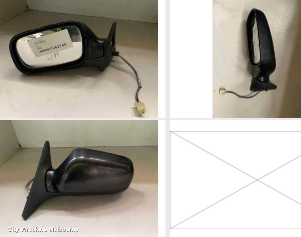 SUBARU FORESTER LEFT DOOR MIRROR, BLACK TYPE, VIN JF2SF5..., 08/1997 - 06/2002 - Image 1