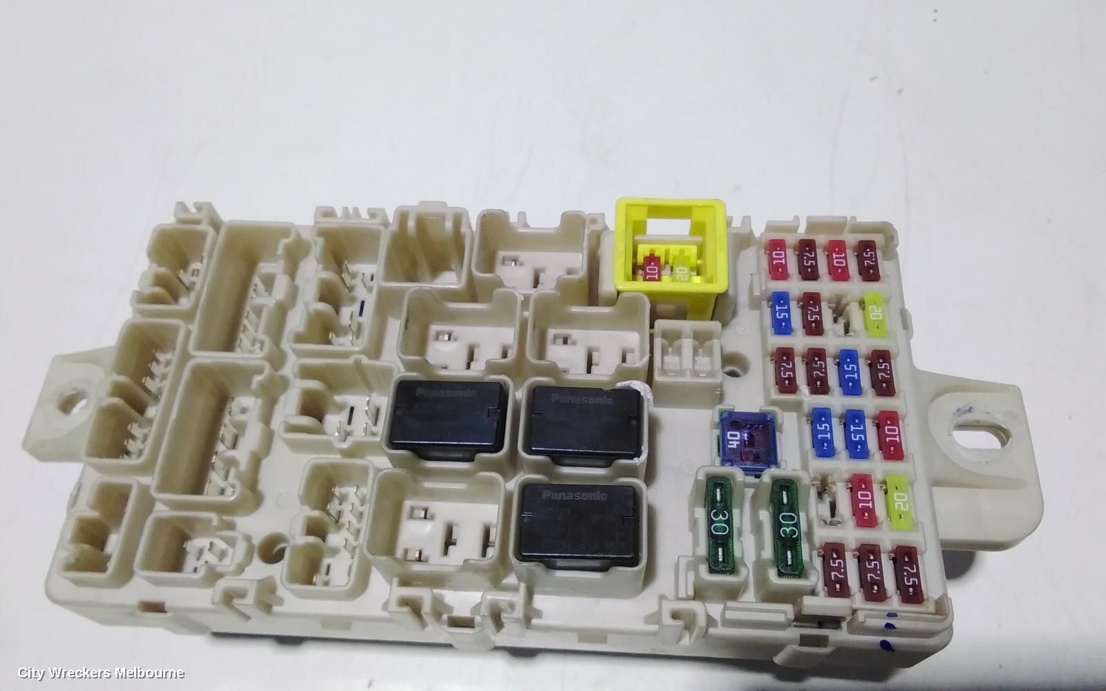 MITSUBISHI TRITON FUSE BOX, UNDER DASH, MQ, 04/2015 - 10/2018 - Image 2