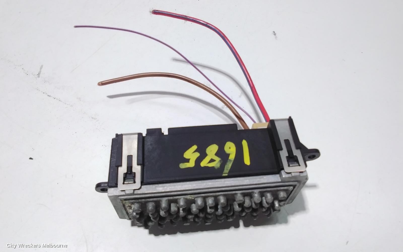 AUDI Q5 FAN SPEED RESISTOR, 8R, 03/2009 - 01/2017 - Image 2
