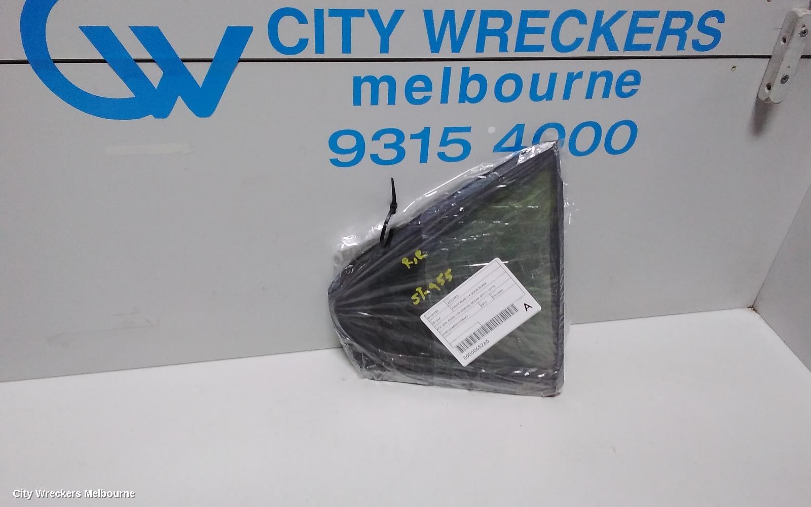 HONDA ACCORD RIGHT REAR 1/4 DOOR GLASS, 8TH GEN, EURO (VIN JHMCU), SEDAN, 07/2011 - 12/2015 - Image 3