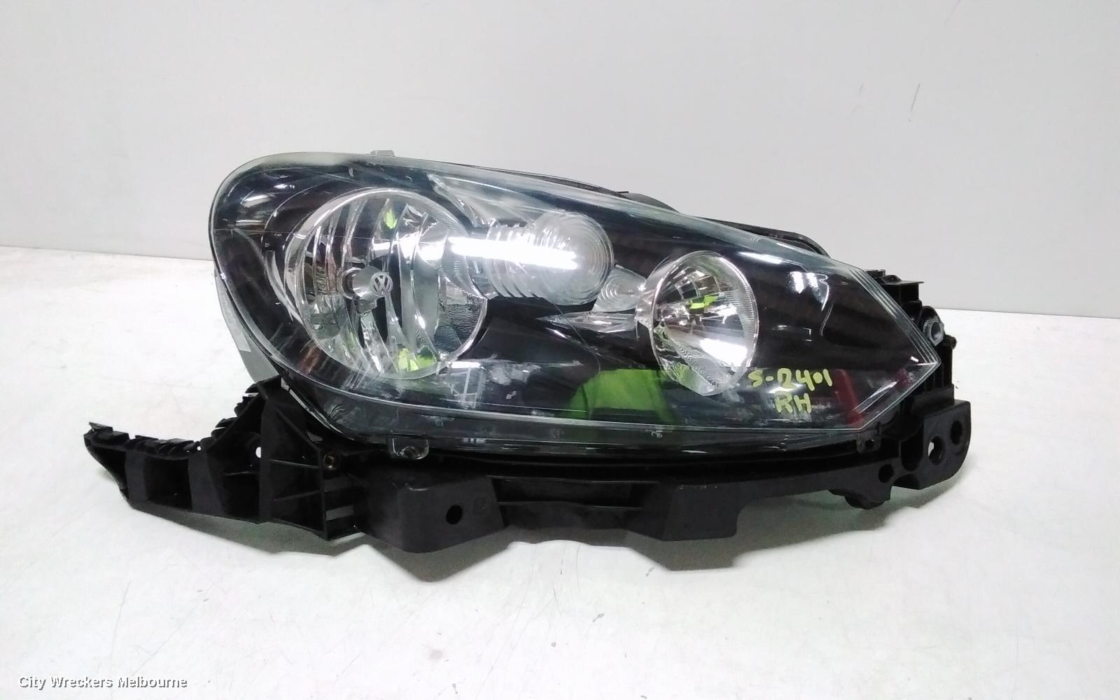 VOLKSWAGEN GOLF RIGHT HEADLAMP, GEN 6, CABRIO, HALOGEN TYPE, 07/2011 - 01/2016 - Image 1