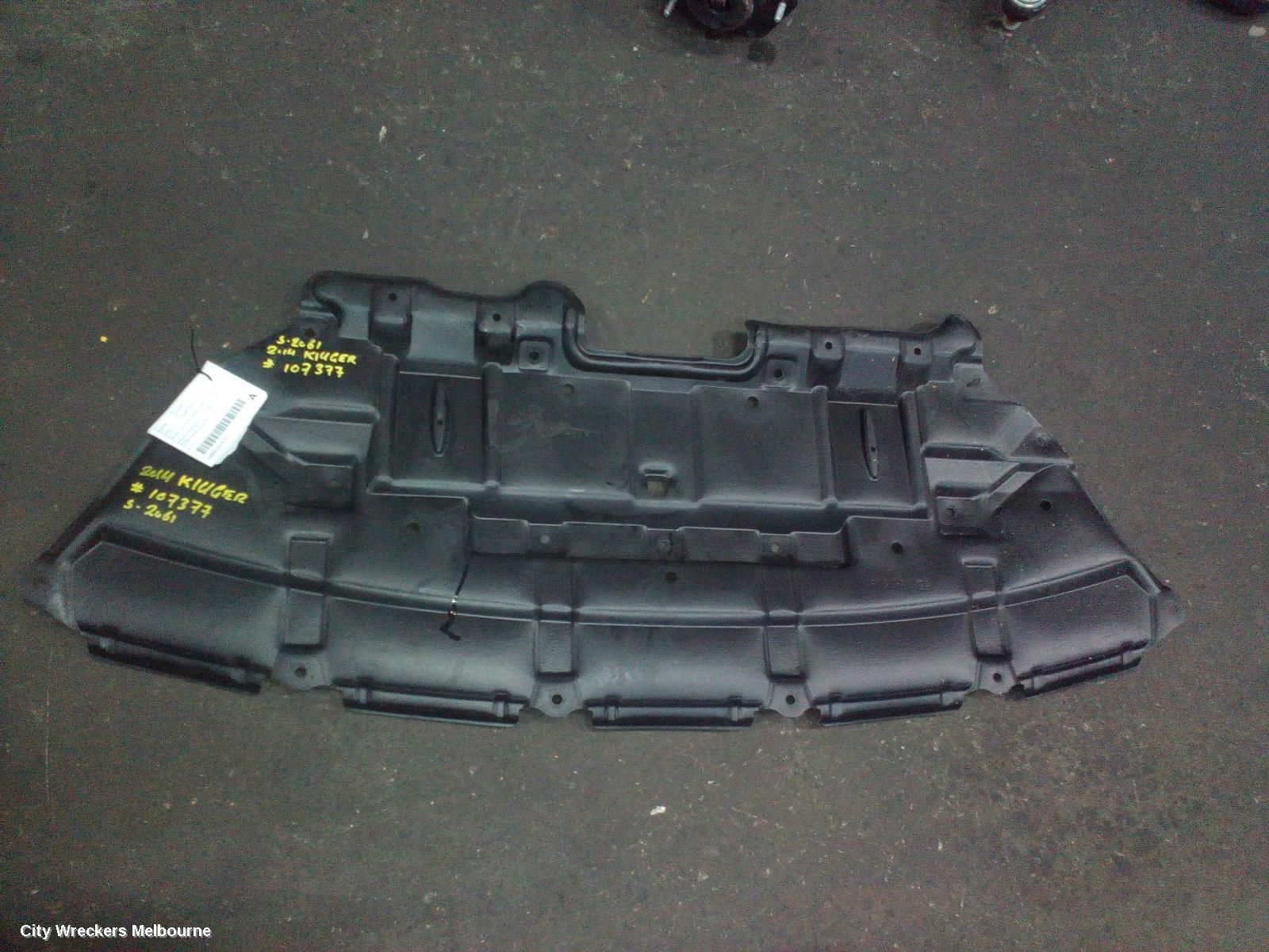 TOYOTA KLUGER ENGINE COVER, PETROL, 3.5, 2GR-FE, GSU50/GSU55, 12/2013 - 10/2016 - Image 2