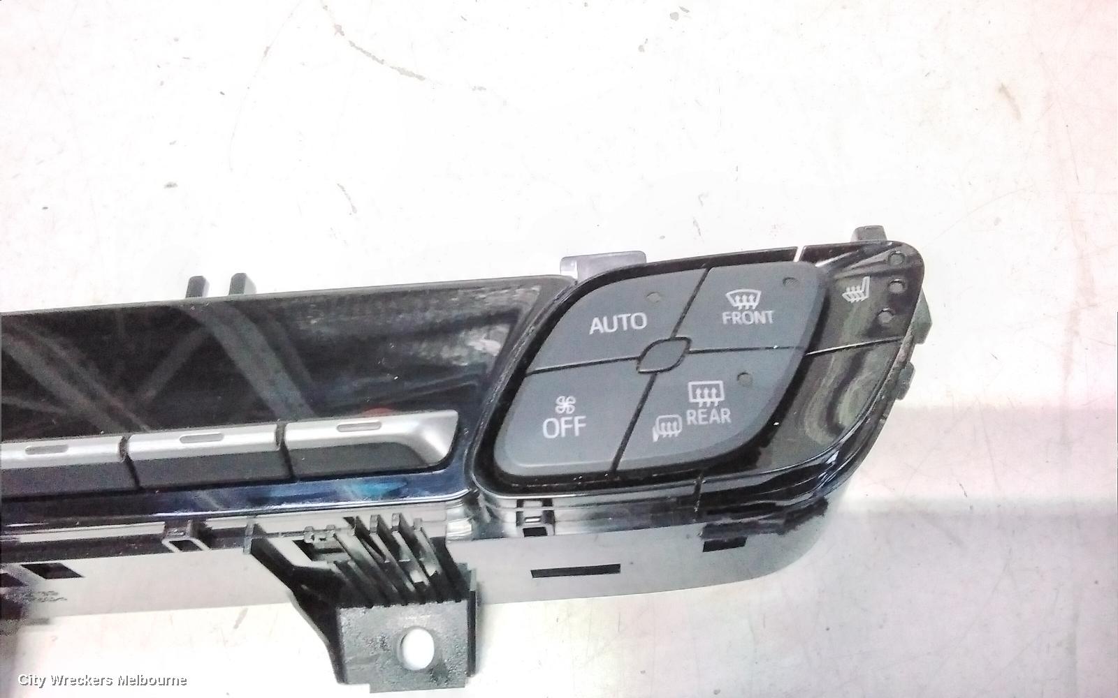 TOYOTA C-HR HEATER/AC CONTROLS, DUAL ZONE CLIMATE CONTROL TYPE, NGX10R/NGX50R/ZYX10R, 12/2016 ONWARDS - Image 2
