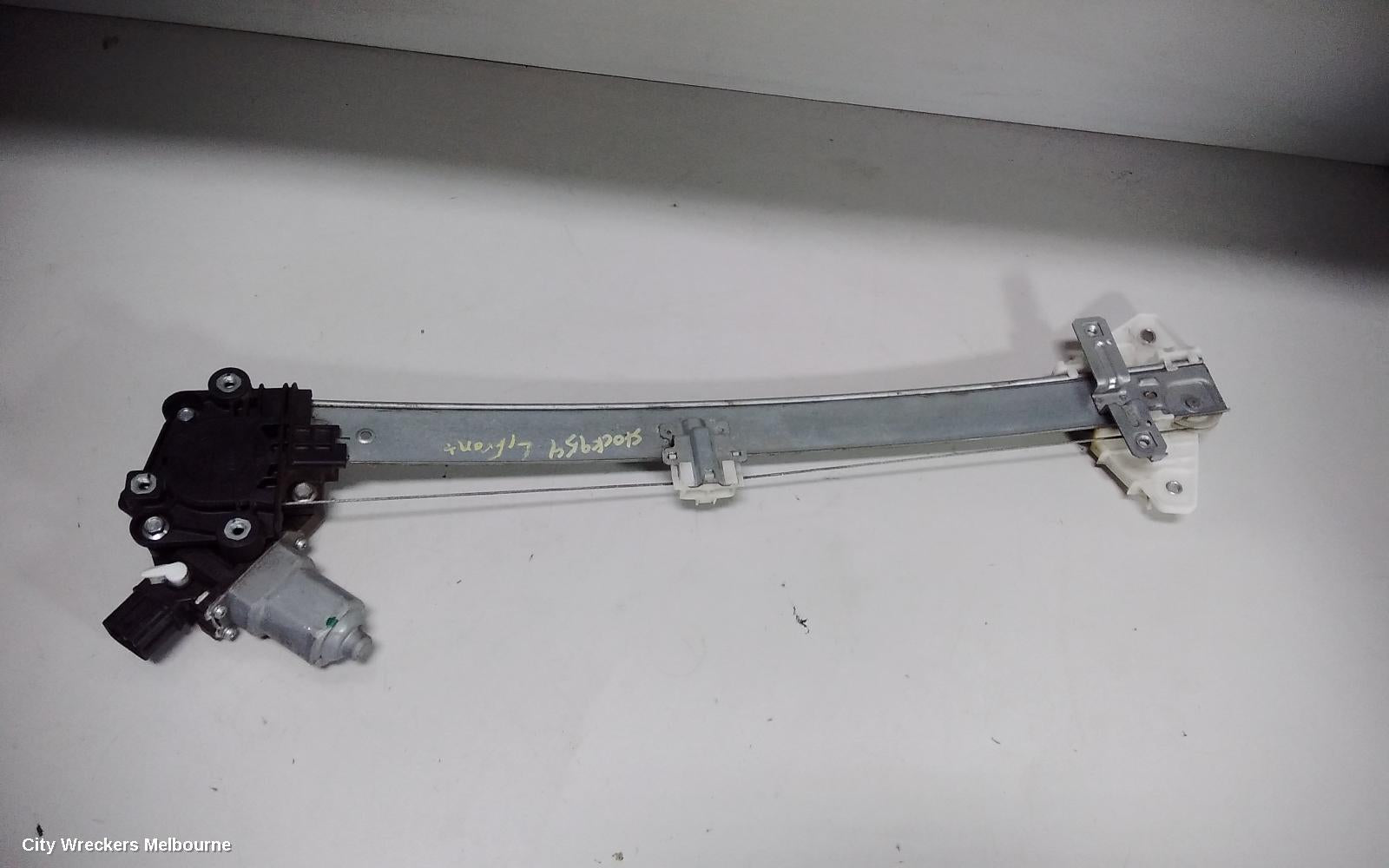 SUBARU XV LEFT FRONT WINDOW REG/MOTOR, POWER, G4X, 08/2011 - 04/2017 - Image 1