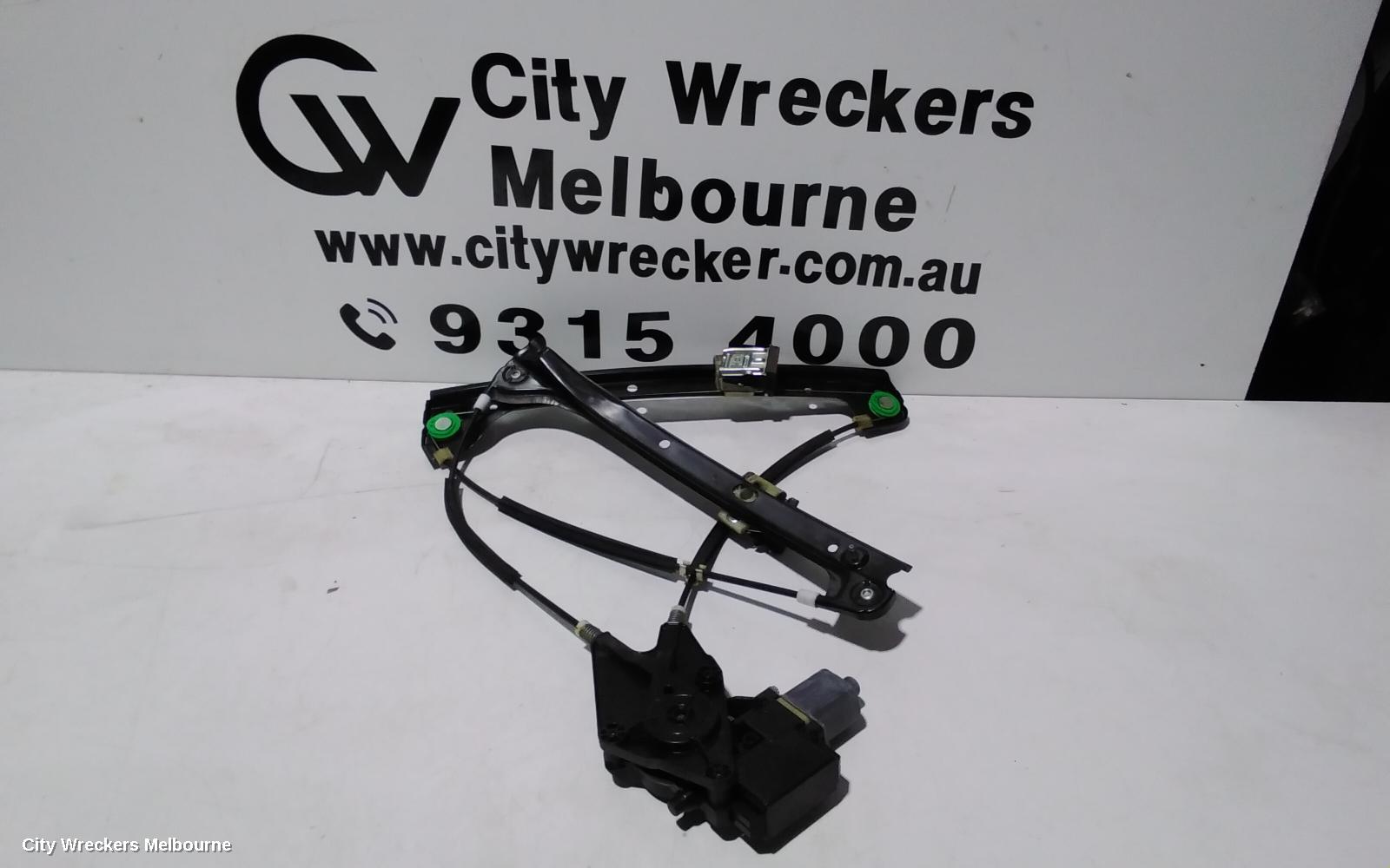 VOLKSWAGEN POLO RIGHT FRONT WINDOW REG/MOTOR, 6R, POWER, 5DR HATCH, 05/2010 - 05/2014 - Image 2