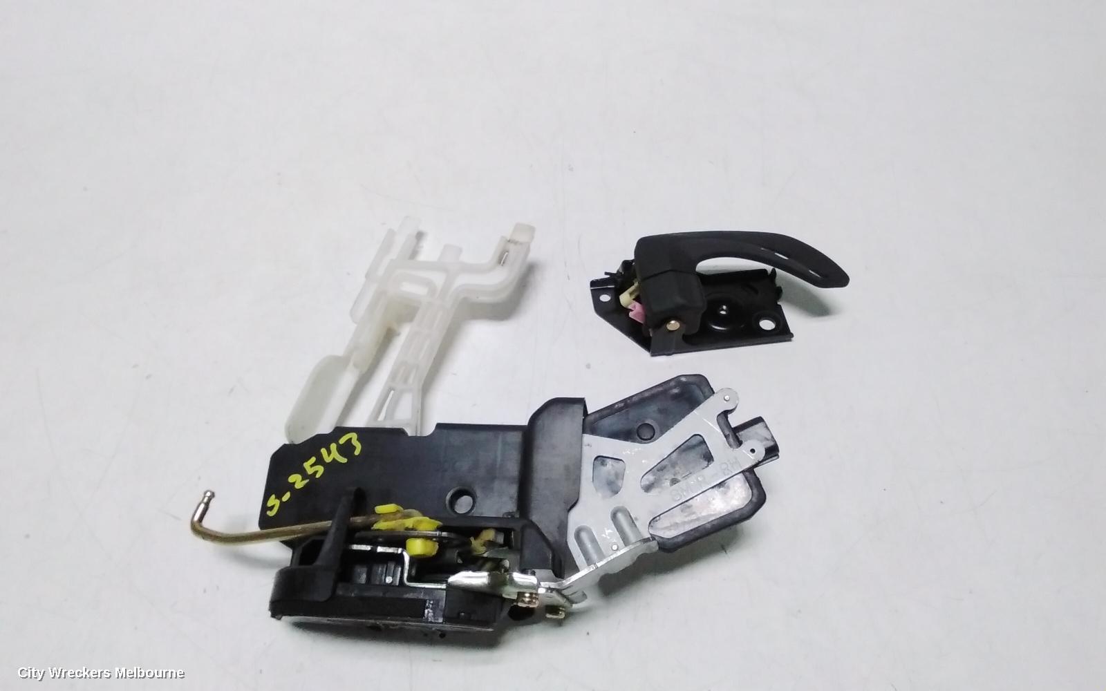 HYUNDAI SANTA FE DOOR/BOOT/GATE LOCK, RIGHT REAR DOOR LOCK, SM, 11/2000 - 11/2005 - Image 1