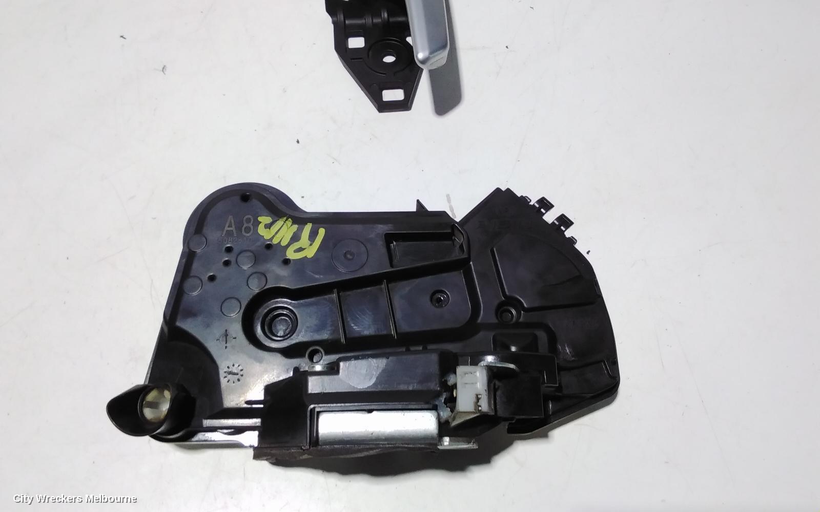 TOYOTA KLUGER DOOR/BOOT/GATE LOCK, RIGHT FRONT DOOR LOCK, GSU50/GSU55, 03/2014 - 02/2021 - Image 2