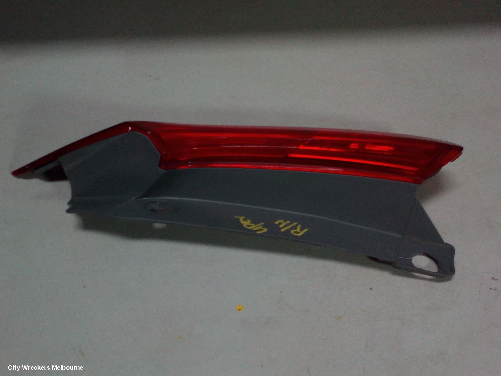 HONDA CRV RIGHT TAILLIGHT, RM, UPPER, PETROL TYPE, 11/2014 - 04/2017 - Image 2