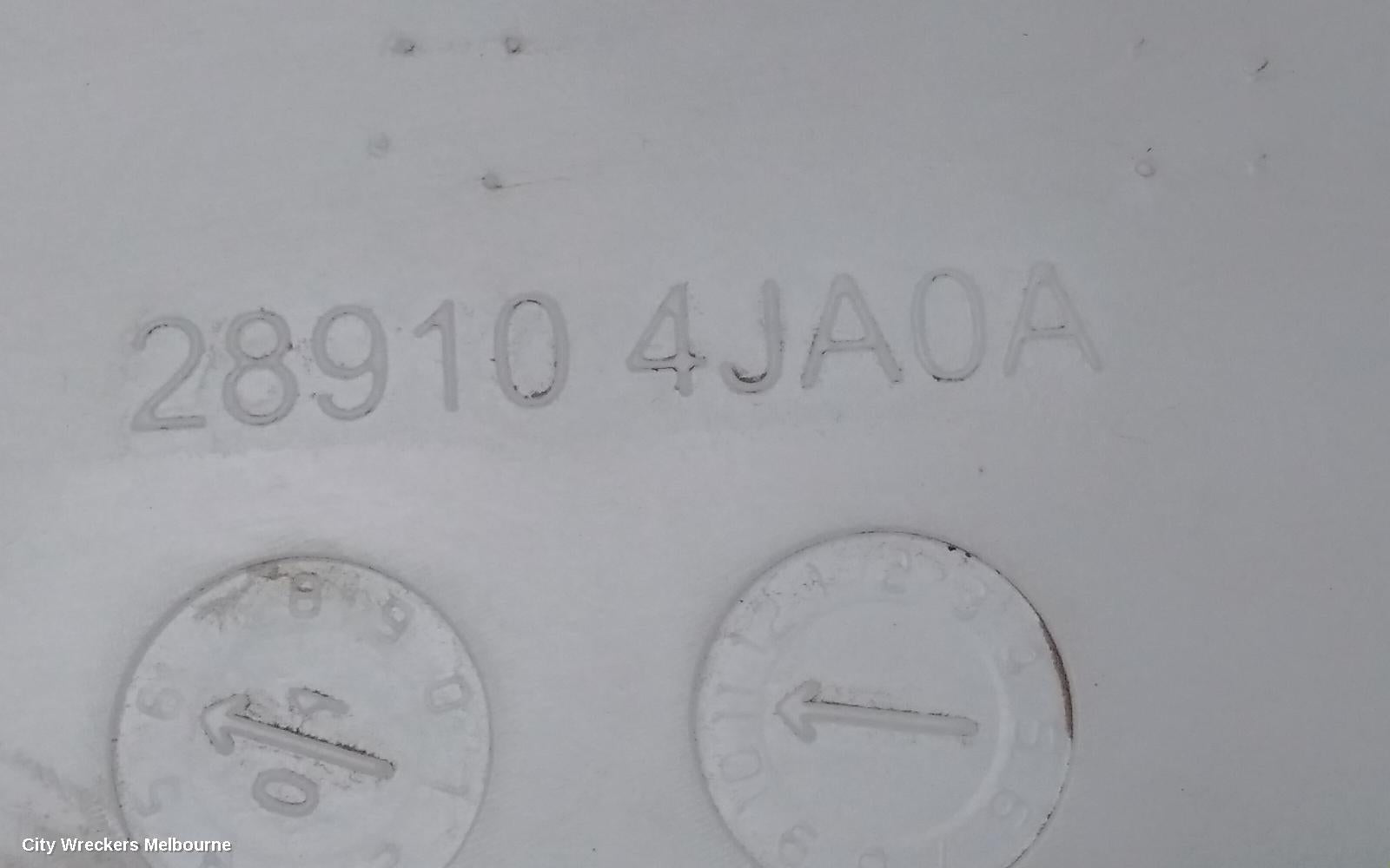 NISSAN NAVARA WASHER BOTTLE, NP300, 05/2015 ONWARDS - Image 3