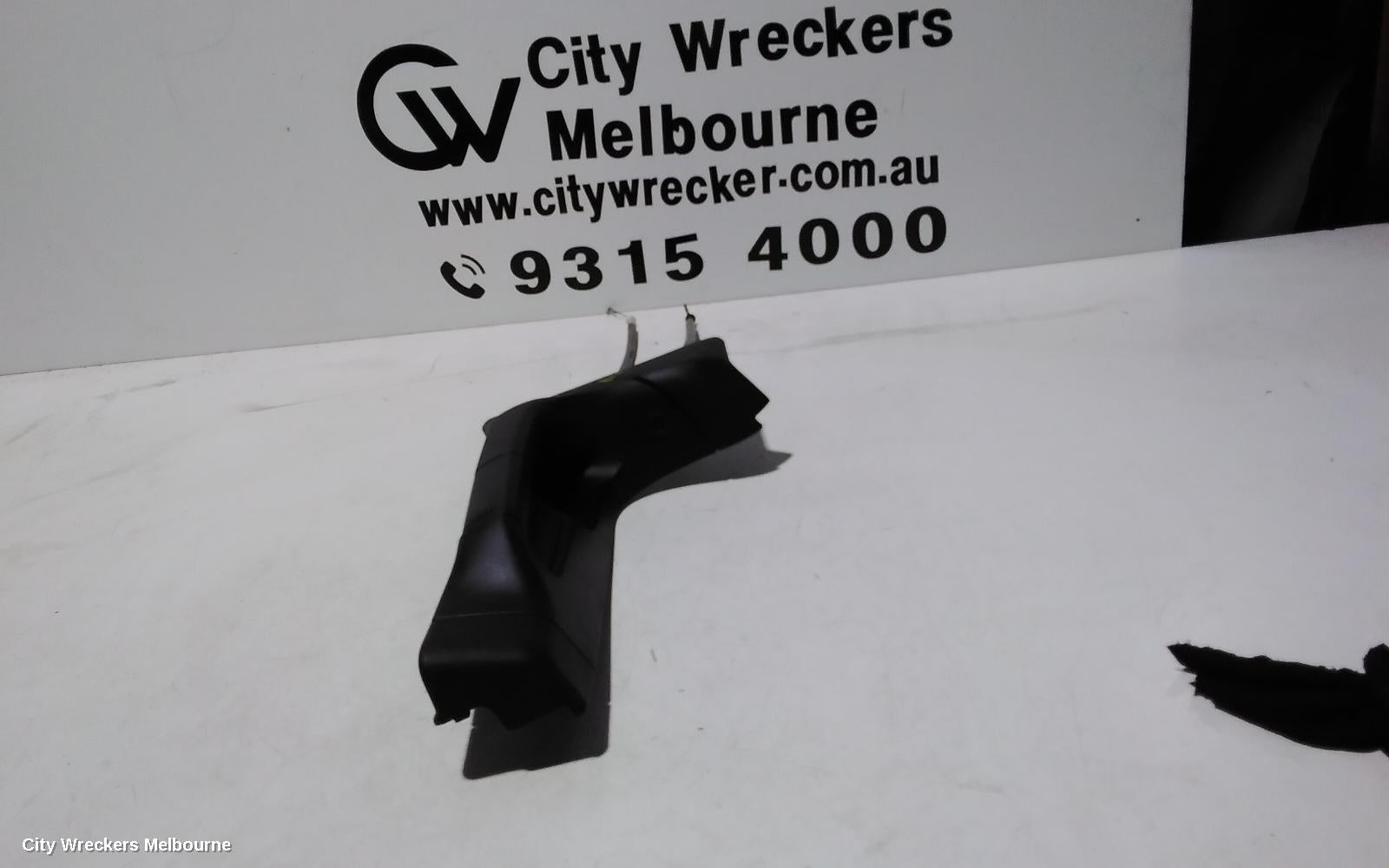 MERCEDES VITO DOOR HANDLE, 447, LH REAR, INNER, BLACK, 03/2015 ONWARDS - Image 1
