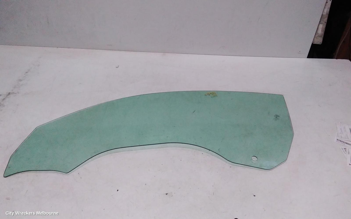 AUDI TT LEFT FRONT DOOR WINDOW, 8J, COUPE, 09/2006 - 12/2014 - Image 1