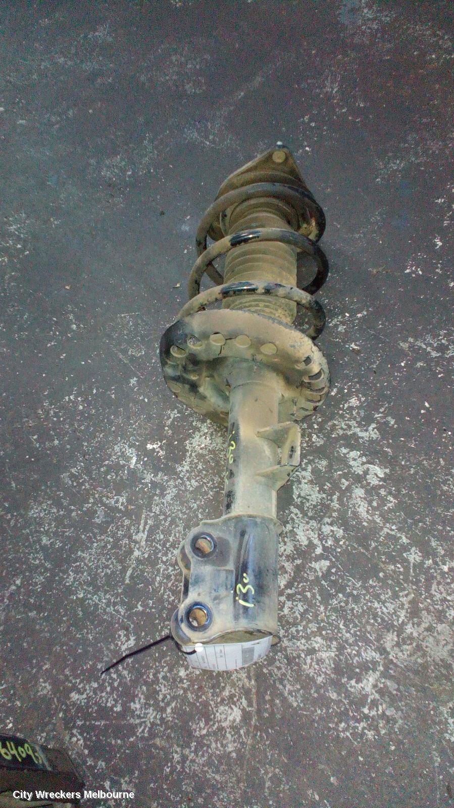 HYUNDAI I30 LEFT FRONT STRUT, FD, 09/2007 - 04/2012 - Image 1