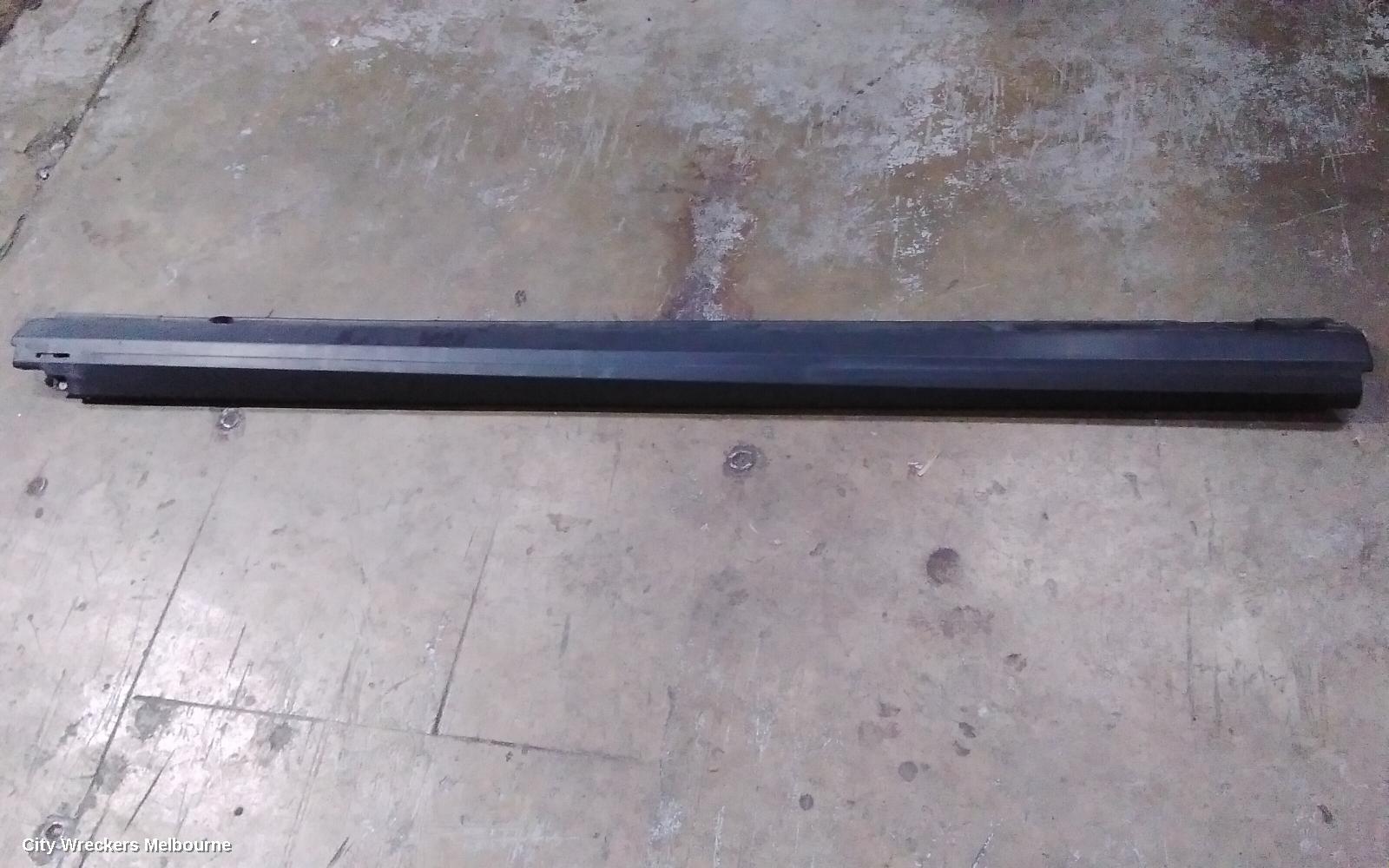 LAND ROVER RANGEROVER EVOQUE SIDE STEP/SKIRT, L538, RH SIDE, 11/2011 - 01/2019 - Image 1