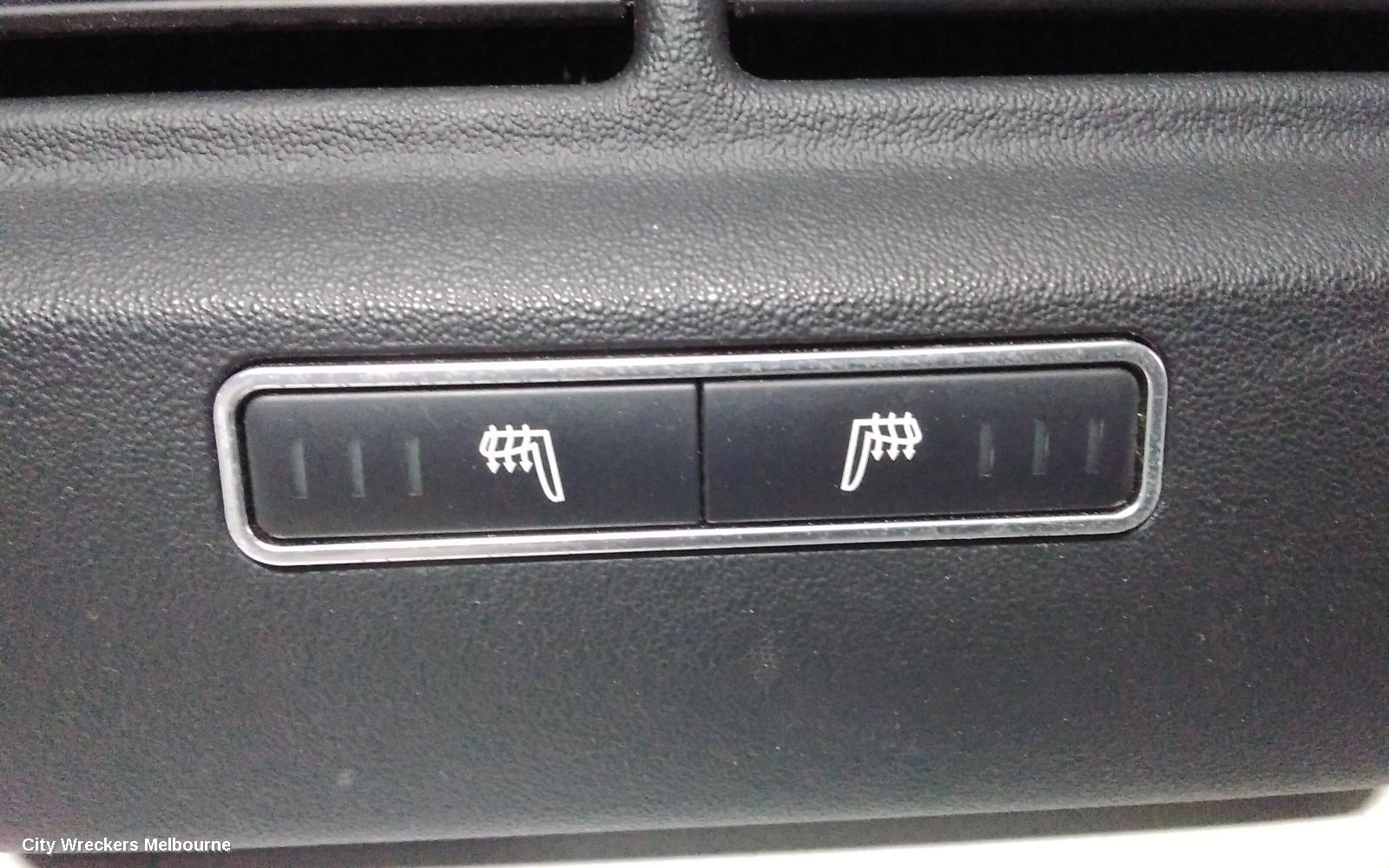 LAND ROVER RANGEROVER EVOQUE, L538, 11/2011 - 01/2019, REAR AIRVENT WITH HEATED SEAT CONTROL: 74177 - Image 2