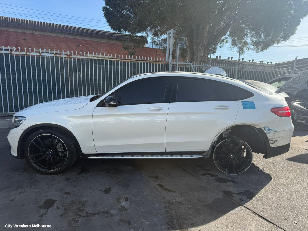 MERCEDES GLC CLASS LEFT DRIVESHAFT, FRONT, 2.0, PETROL, TURBO, X253/C253, GLC250, 274.920 CODE, 09/2015 - 07/2019 - Image 3