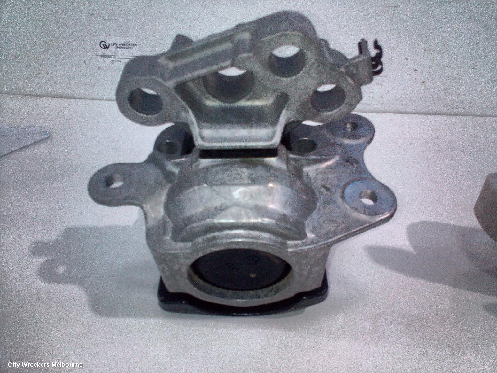 LAND ROVER DISCOVERY SPORT MOUNT, L550, TRANSMISSION MOUNT, PETROL, 2.0, TURBO, AJ20P4, 07/2019 ONWARDS - Image 3