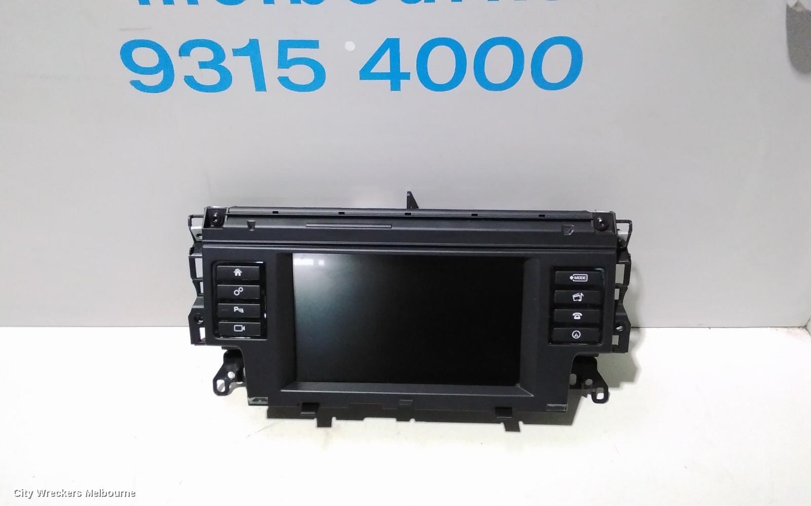 LAND ROVER DISCOVERY SPORT RADIO/CD/DVD/SAT/TV, HEAD UNIT, DIGITAL AUDIO, W/ SAT NAV, NON TELEMATICS, LEVEL C, L550, 01/2015 - 06/2019 - Image 2