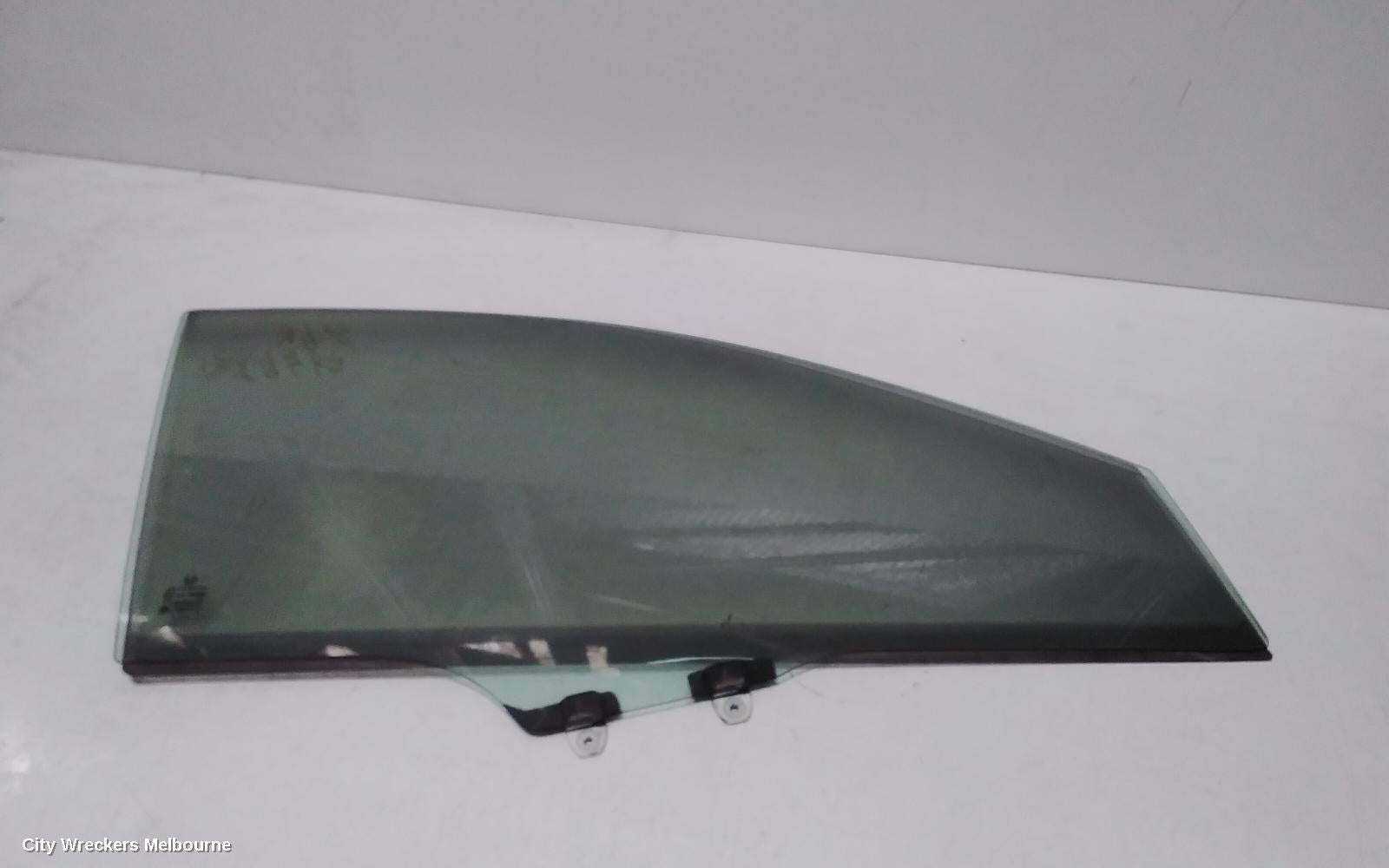 HONDA CRV RIGHT FRONT DOOR WINDOW, RE, 03/2007 - 10/2012 - Image 2