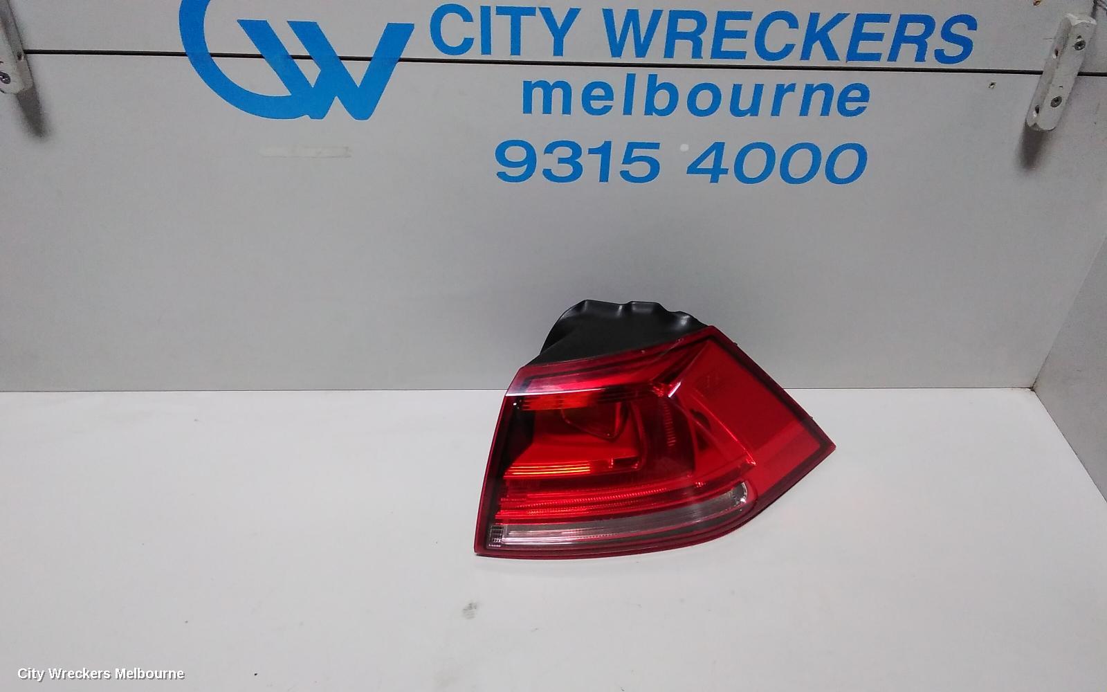 VOLKSWAGEN GOLF RIGHT TAILLIGHT, GEN 7, HATCH, STANDARD, NON LED TYPE, 03/2013 - 03/2017 - Image 1
