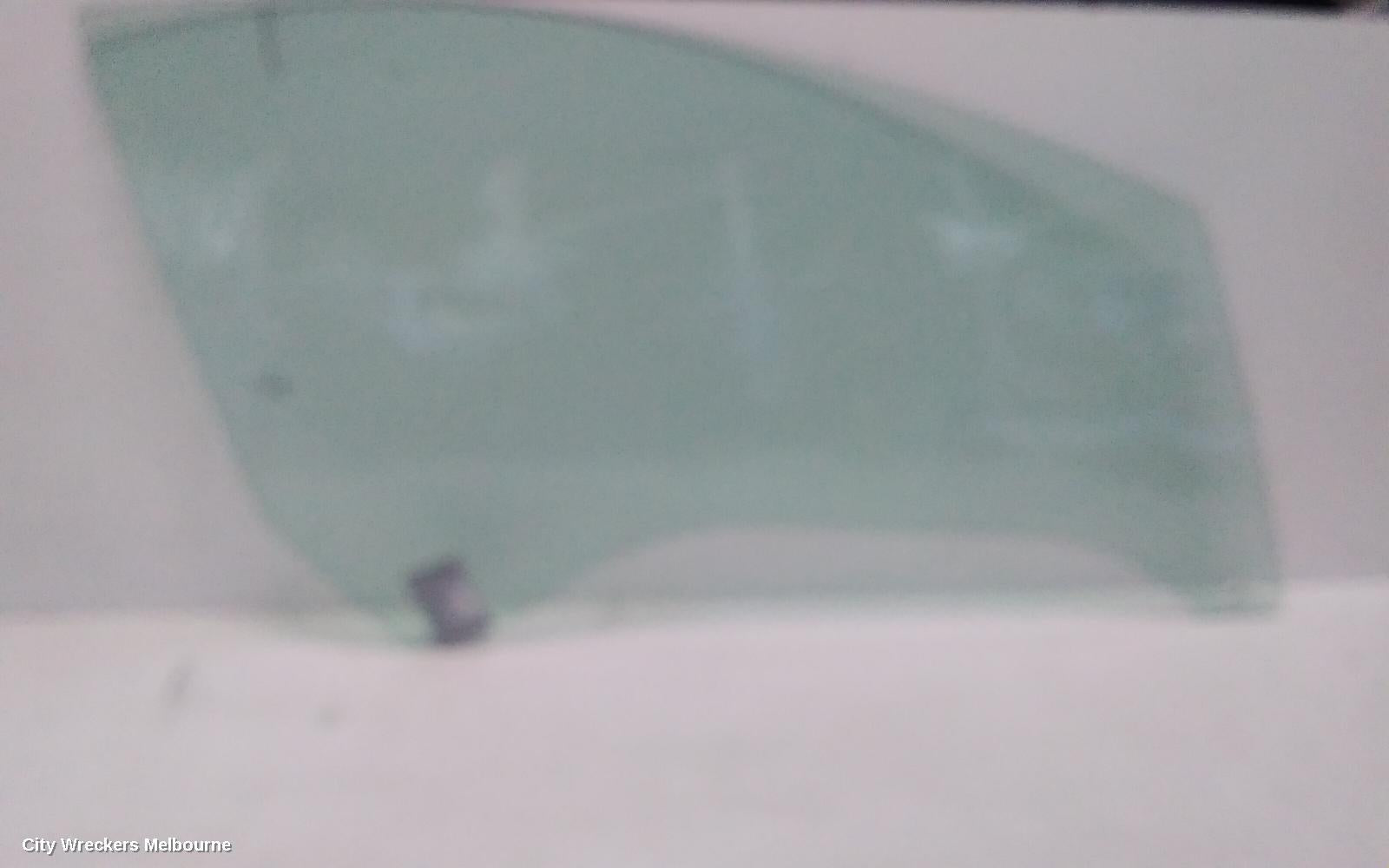 PEUGEOT 308 RIGHT FRONT DOOR WINDOW, T7, CABRIO, 07/2009 - 09/2014 - Image 1