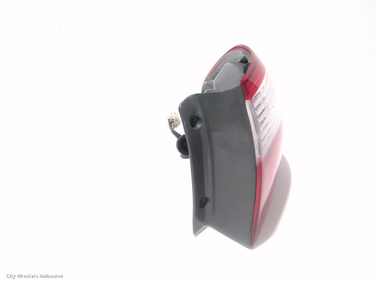 MAZDA 626 RIGHT TAILLIGHT, GF, SEDAN, P/N GG2M51170A, 11/1999 - 08/2002 - Image 3