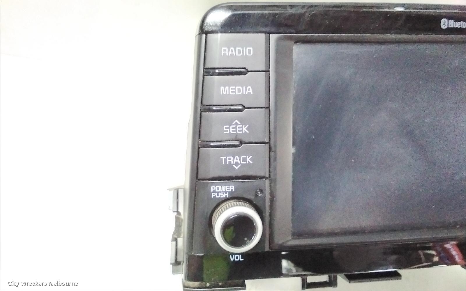 KIA PICANTO RADIO/CD/DVD/SAT/TV, DISPLAY UNIT, 7IN TOUCHSCREEN, JA, 05/2017 - 07/2020 - Image 3