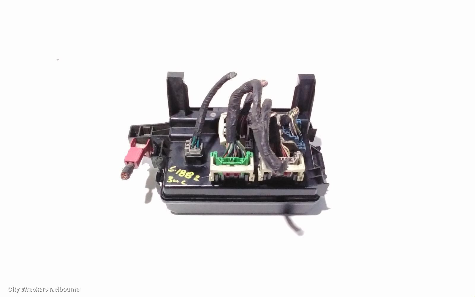 CHRYSLER 300C FUSE BOX, ENGINE BAY, DIESEL, 11/2005 - 12/2011 - Image 2