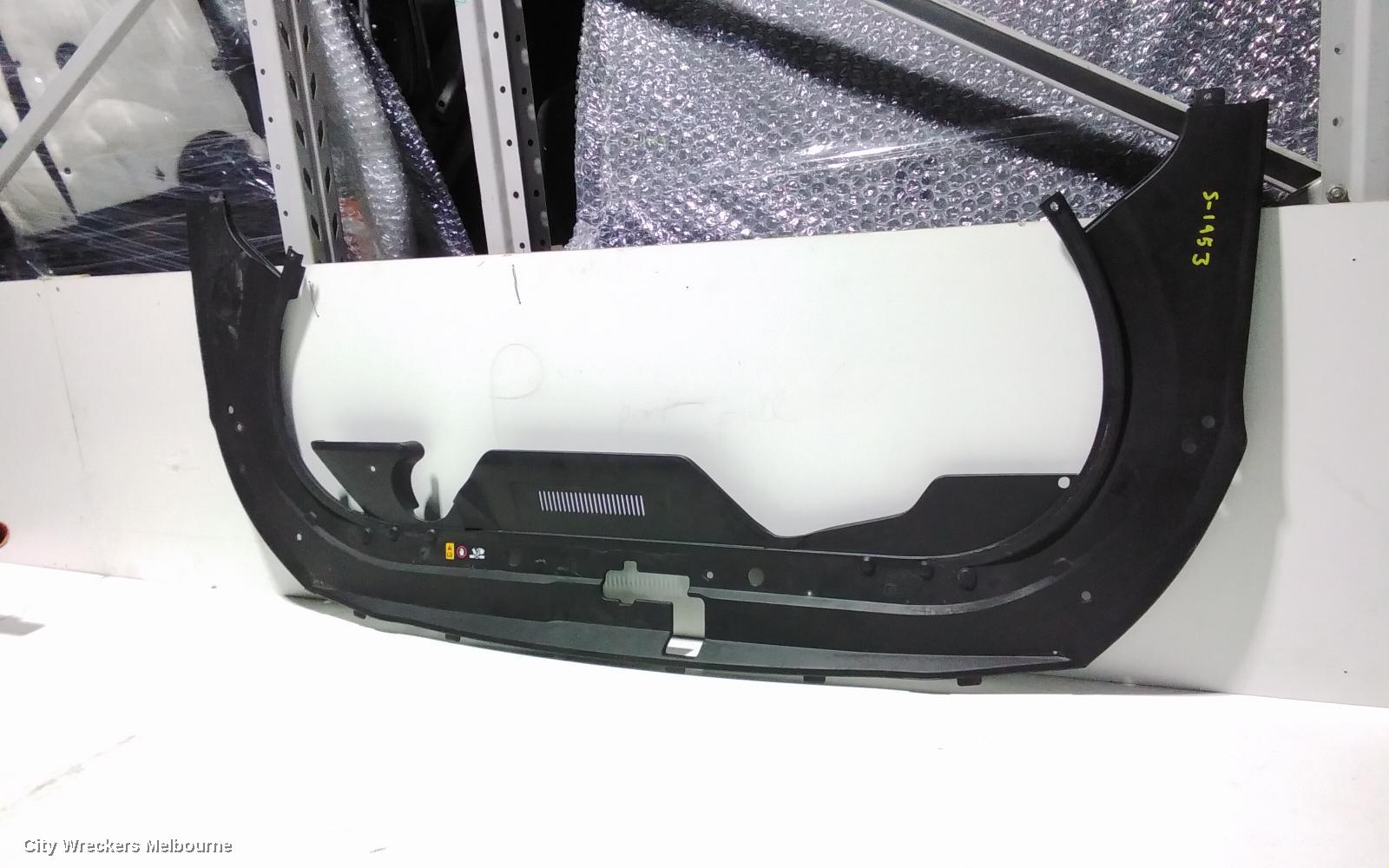 HYUNDAI GENESIS, DH, 11/2014 - 01/2018, RADIATOR TOP PANEL PLASTIC: 91753 - Image 1