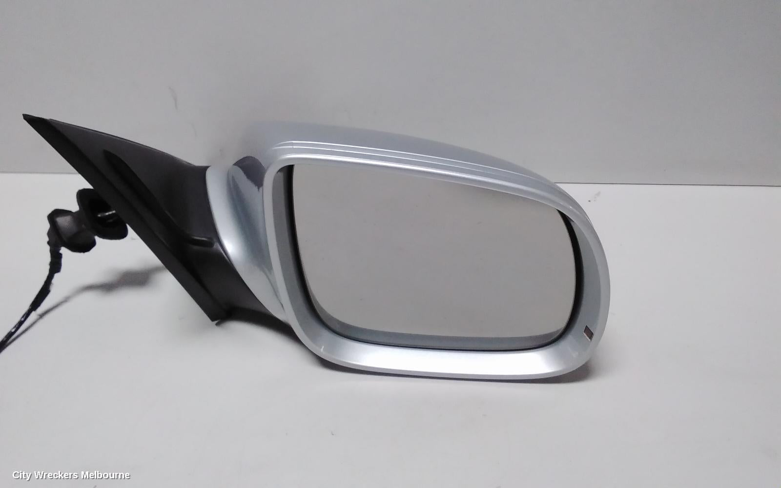 AUDI Q5 RIGHT DOOR MIRROR, 8R, MANUAL FOLD, NON LANE CHANGE ASSIST TYPE (6XC/7Y0 1PLUG, 7 WIRE), 03/2009 - 11/2014 - Image 2