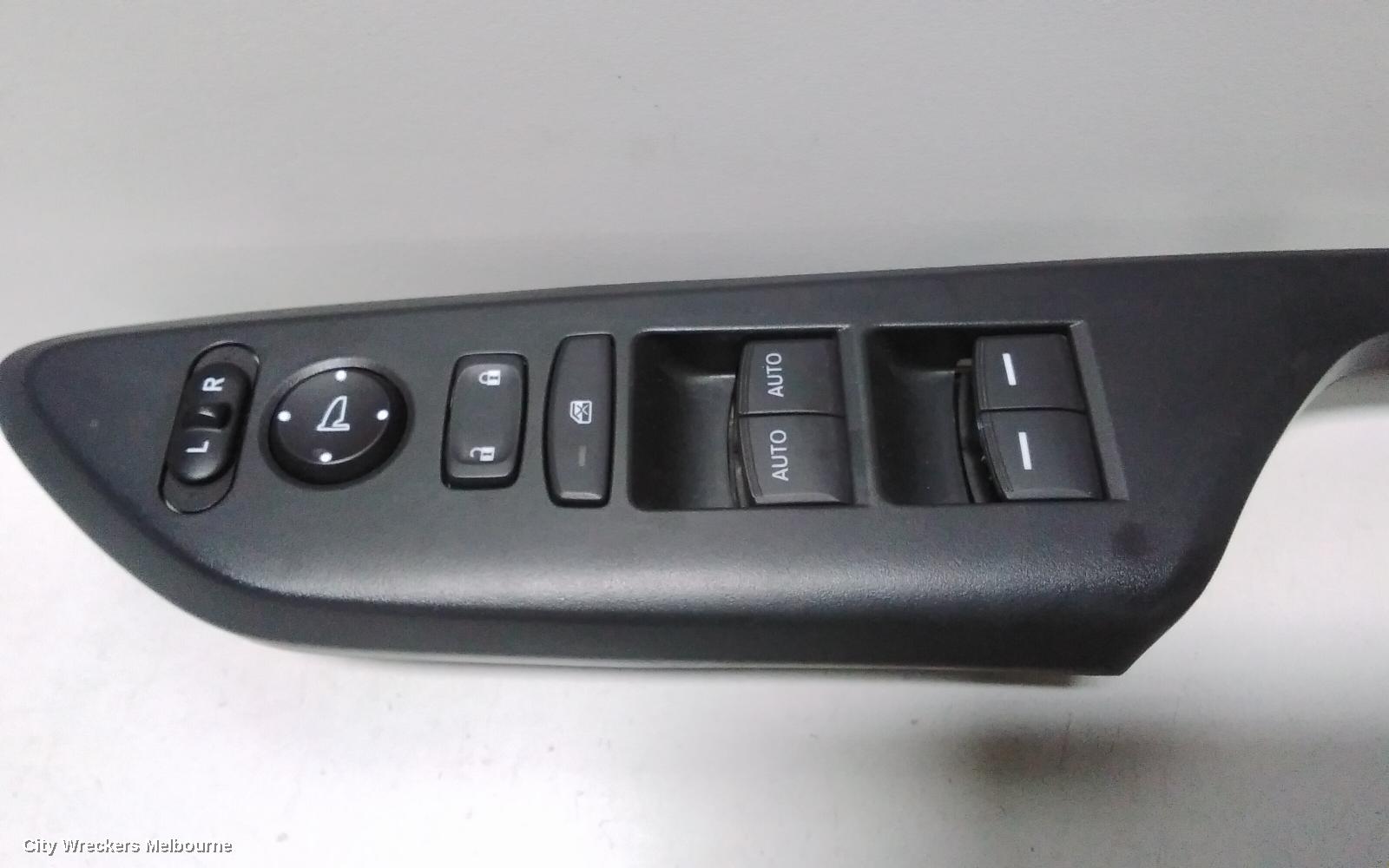HONDA CIVIC PWR DR WIND SWITCH, RH FRONT (MASTER SWITCH), HATCH, MANUAL FOLD TYPE, 10TH GEN, 05/2016 - 08/2021 - Image 2