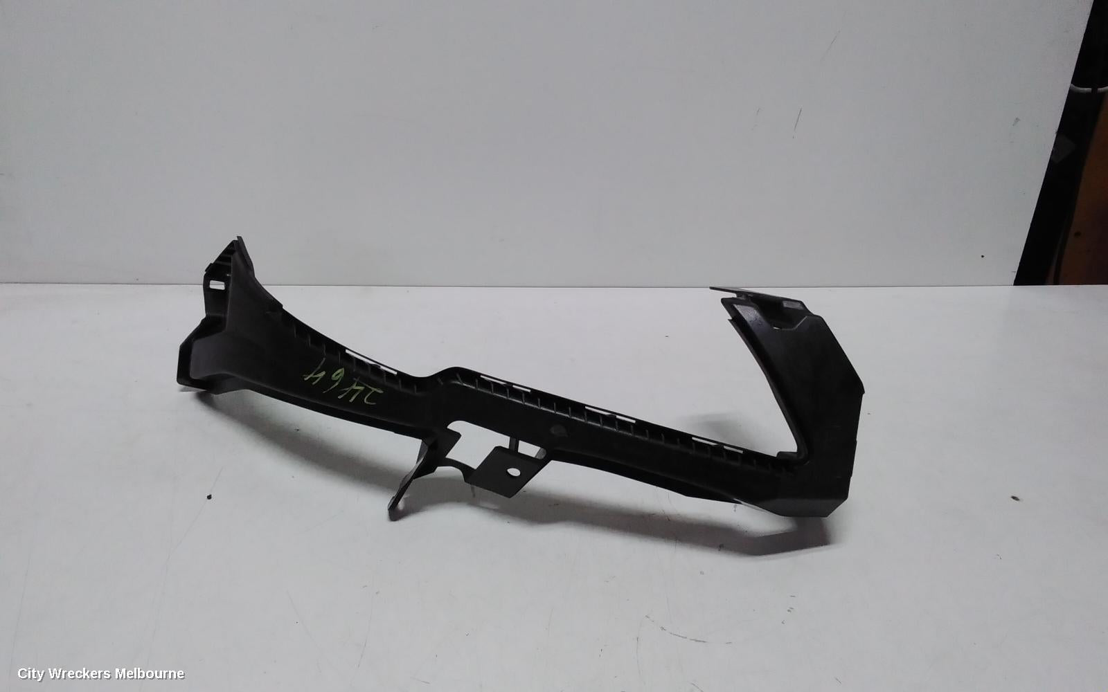 SUBARU LIBERTY, 5TH GEN 09/2009 - 11/2014, RIGHT HEADLIGHT BRKET : 115377 - Image 1