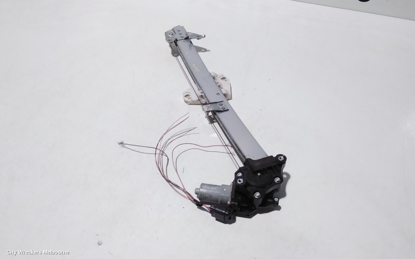 HONDA HRV RIGHT FRONT WINDOW REG/MOTOR, RU, 12/2014 - 10/2021 - Image 3