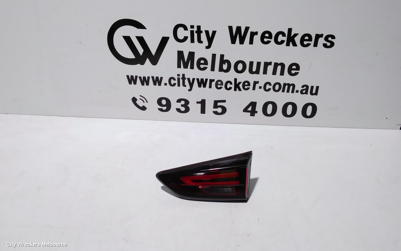 MAZDA CX3 REAR GARNISH, TAILGATE LAMP (RH SIDE), LED TYPE, DK, 06/2018 ONWARDS - Image 1