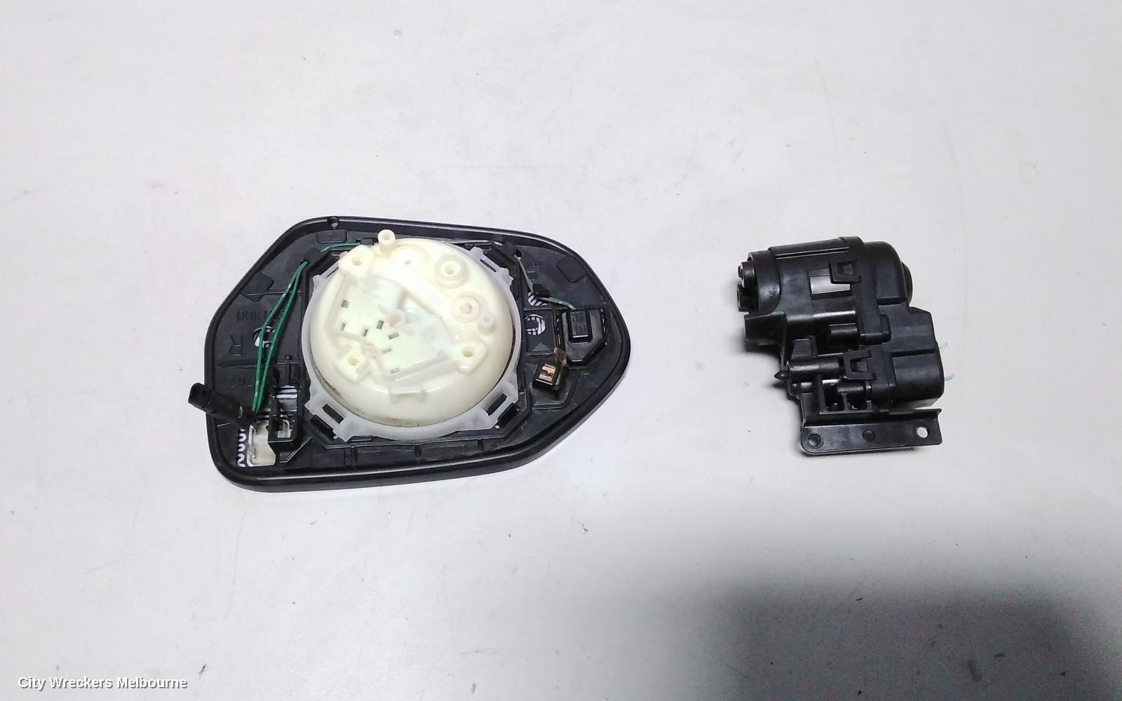 TOYOTA COROLLA RIGHT DOOR MIRROR, E210, HATCH, W/ BLINDSPOT MONITOR & LANE ASSIST TYPE, 07/2018 ONWARDS - Image 3