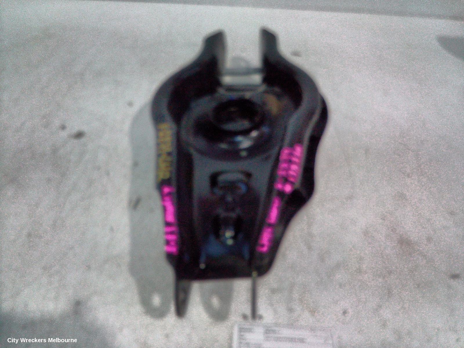 TESLA MODEL Y LEFT REAR TRAILING ARM, 1ST GEN, LOWER CONTROL ARM-REAR, 03/2022 - 02/2025 - Image 3