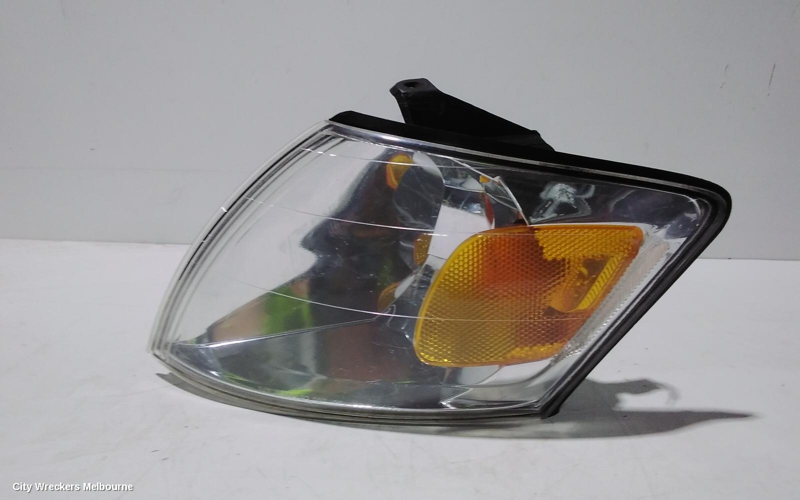 MAZDA MPV LEFT INDICATOR/FOG/SIDE, CORNER LAMP, LW, 08/1999 - 05/2002 - Image 3