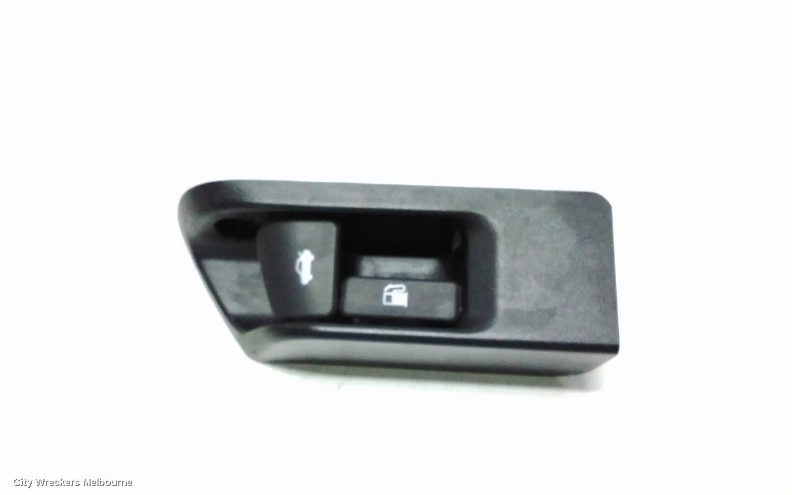 TOYOTA CAMRY TAILGATE HANDLE, XV40, 06/2006 - 02/2012 - Image 1