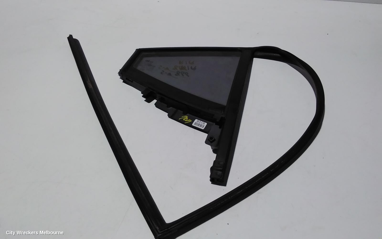 HYUNDAI ELANTRA RIGHT REAR 1/4 DOOR GLASS, AD, 12/2015 - 12/2020 - Image 3