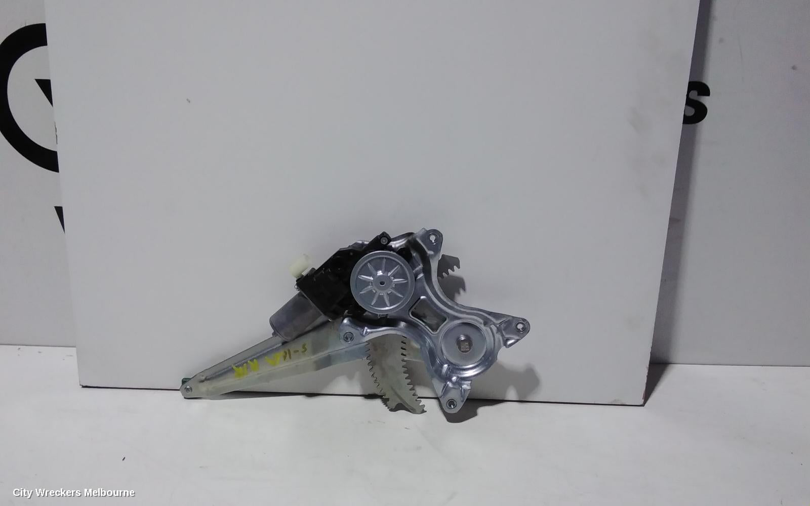 SUZUKI SWIFT RIGHT REAR WND REG/MOTOR, AZ, POWER, 04/2017 ONWARDS - Image 2