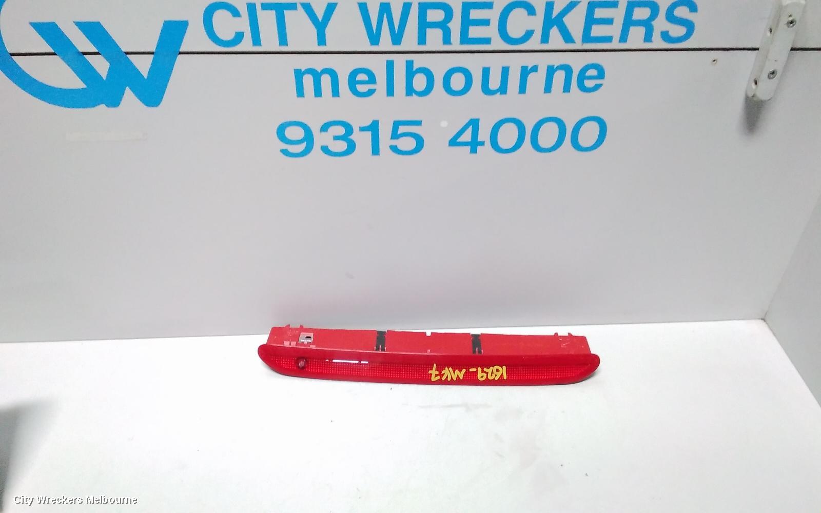 VOLKSWAGEN GOLF HIGH LEVEL STOPLIGHT, GEN 7, 11/2012 - 08/2020 - Image 1