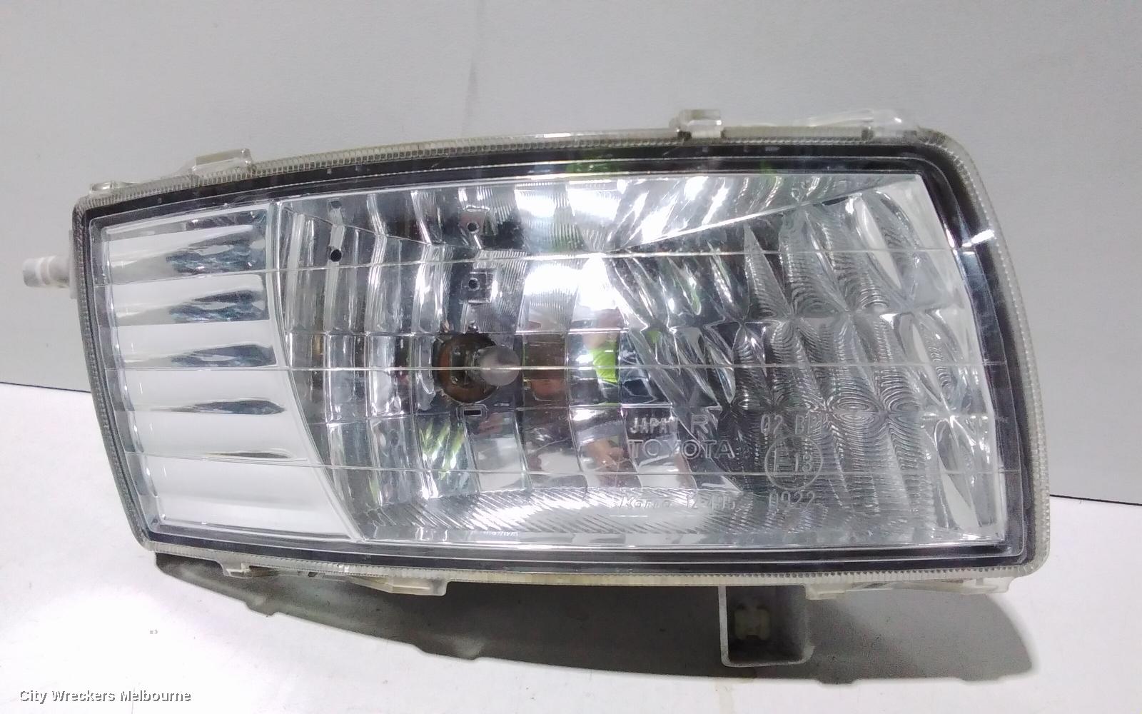 TOYOTA ESTIMA RIGHT INDICATOR/FOG/SIDE, XR50, 05-19 - Image 2