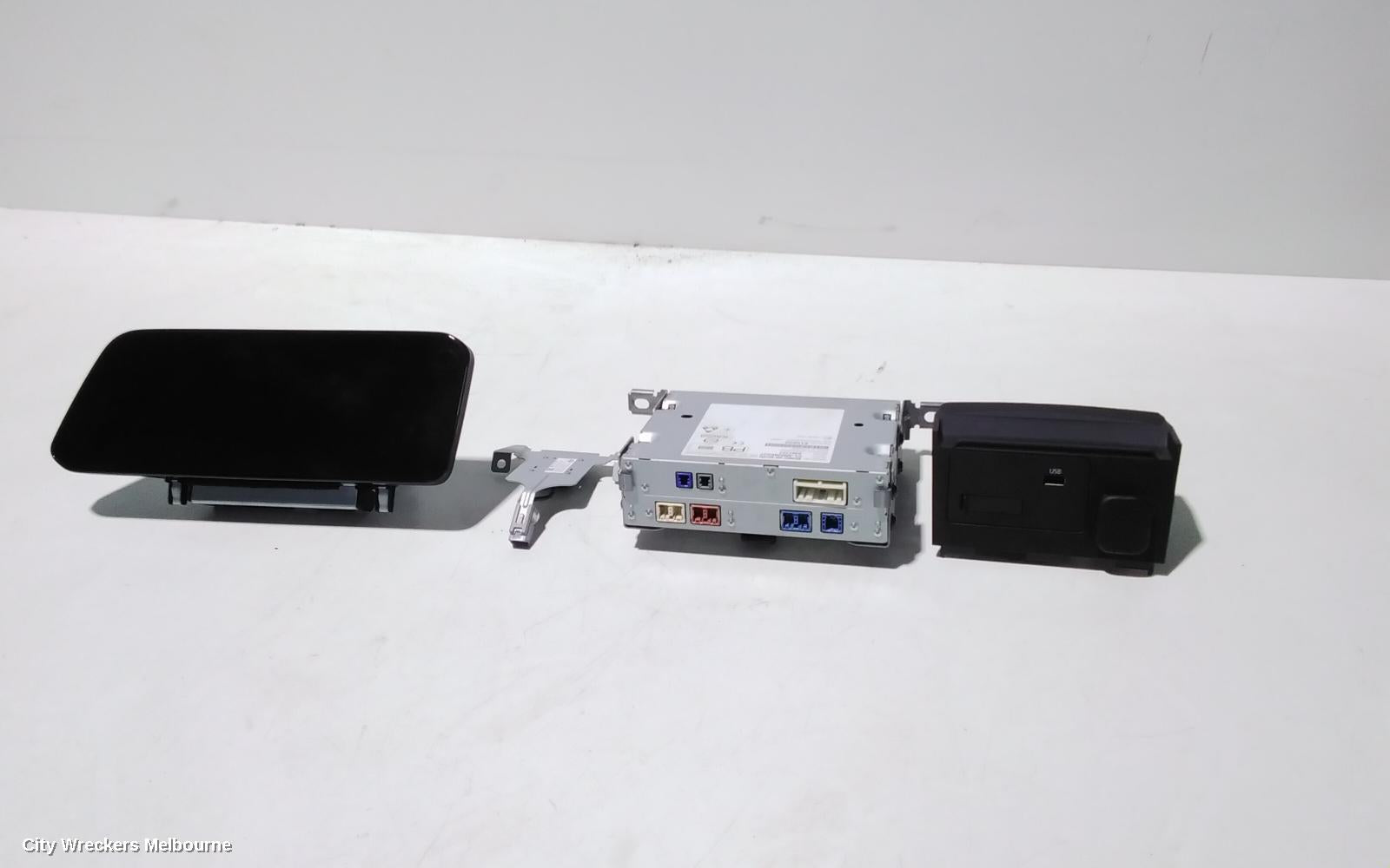 MAZDA 3 RADIO/CD/DVD/SAT/TV, DISPLAY UNIT, BP, 03/2019 ONWARDS - Image 1