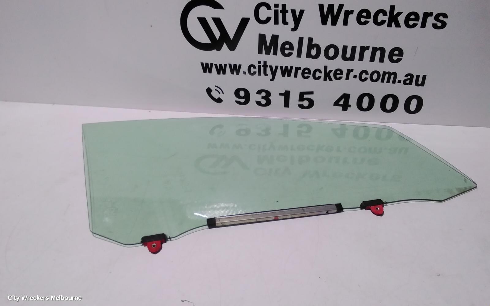 TOYOTA ESTIMA RIGHT FRONT DOOR WINDOW, XR50, 05-19 - Image 2